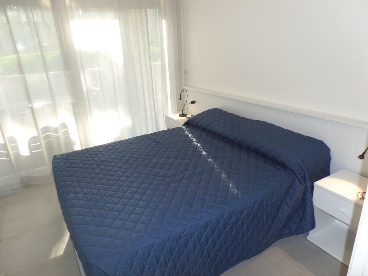 Residence Melograno Bibione Bagian luar foto