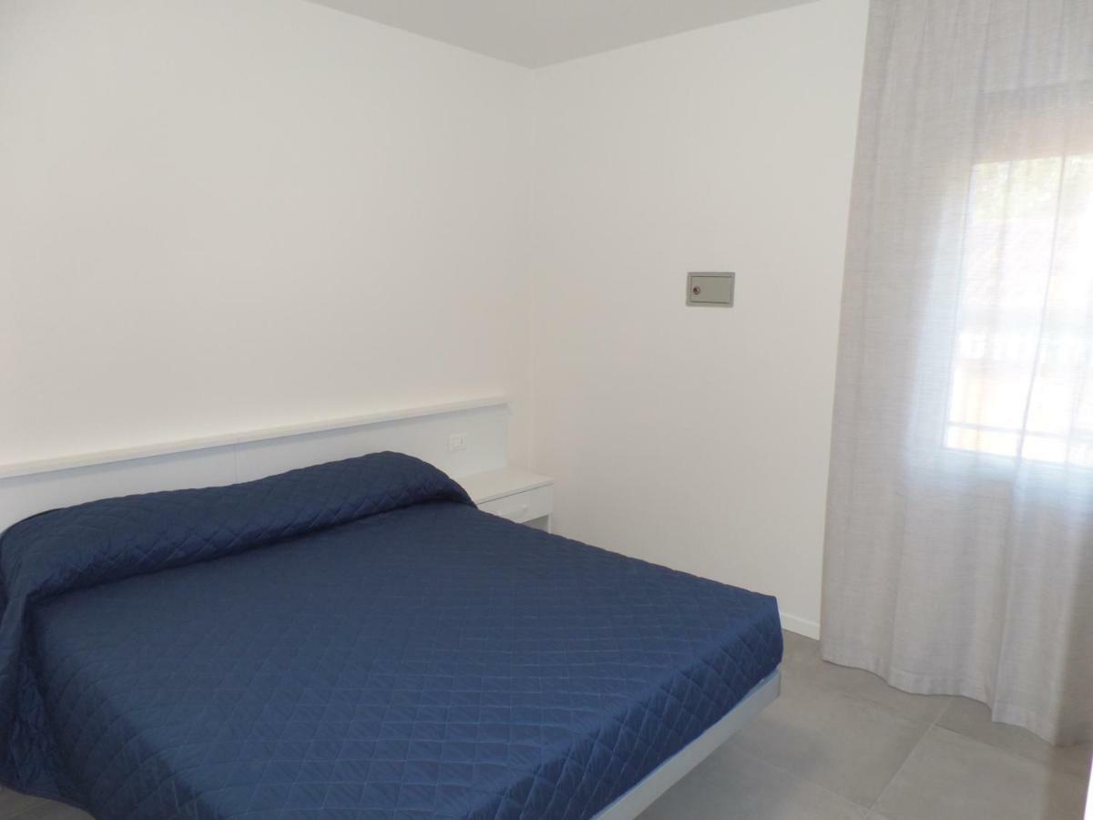 Residence Melograno Bibione Bagian luar foto
