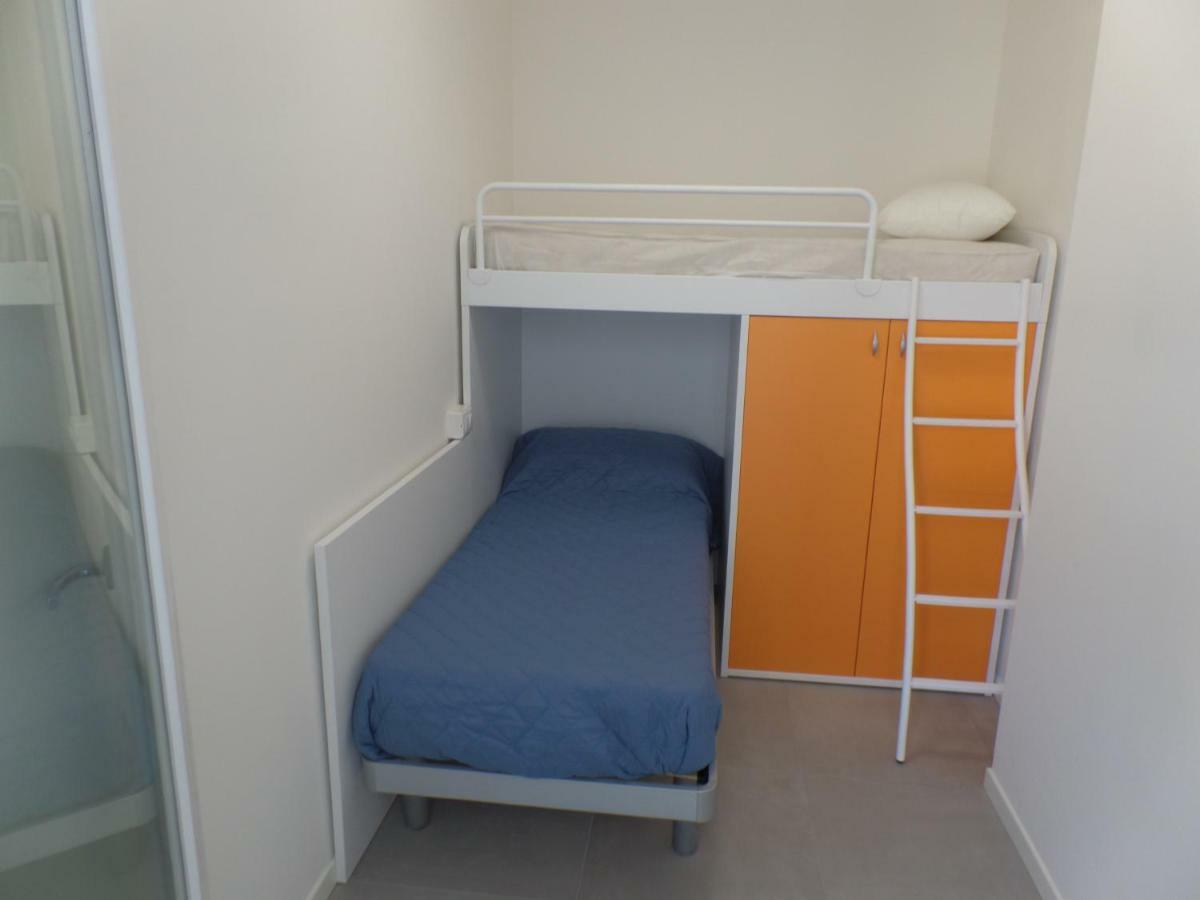 Residence Melograno Bibione Bagian luar foto